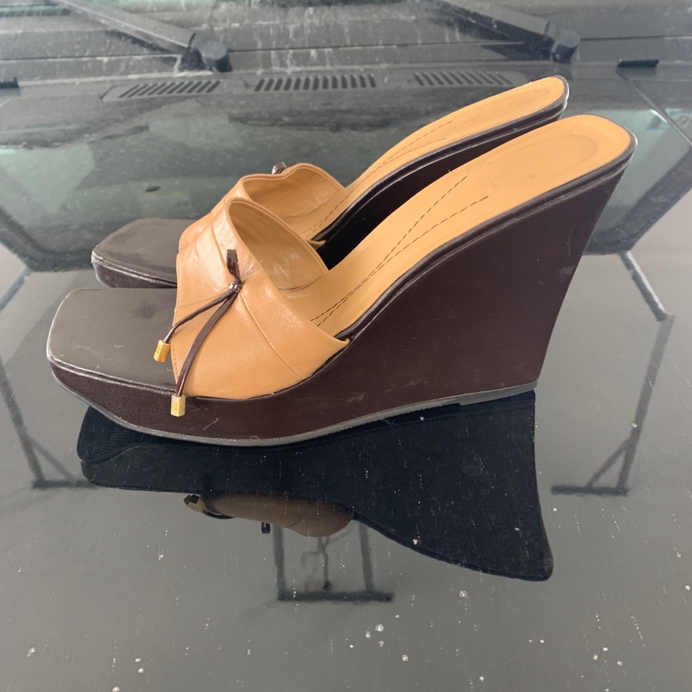 Wedges - Picture 3 of 4